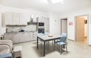 Gorgeous Home In Marina Di Ragusa