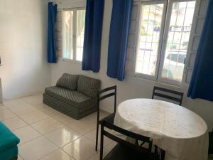 Casa térrea 1 dormitório