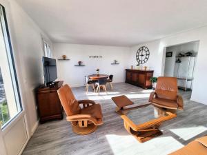 6 appartements et 4 adresses a mi-chemin entre le Vieux Port et l ile de Re : photos des chambres