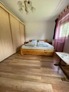 Ezo Apartmanház Balatonberény - 鲍洛通拜雷尼