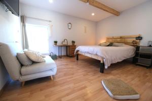 Villas beautiful provencal mas with pool in barbentane, close to avignon, sleeps 8. : photos des chambres