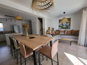 Villas Pleasant detached villa with private swimming pool for 6 people in Lauris - Luberon. : photos des chambres