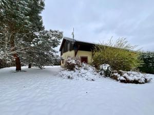 Maisons de vacances La Charmelle - Belle maison avec jardin & terrasse : Maison 4 Chambres
