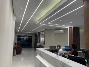 伊达布拉宫殿酒店 - 伊塔布纳