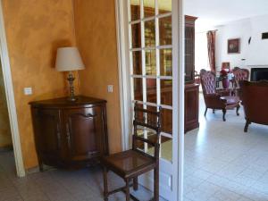 Maisons de vacances First floor of a typical house close to Aix en Provence 6 personnes : photos des chambres