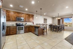 Putter Pro Paradise at Sand Hollow Resort