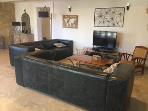 Maisons de vacances Charming Provencal Mas with pool by Taillades, close to Cavaillon in the Luberon, sleeps 6. : photos des chambres