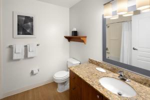 King Suite with Sofa Bed room in TownePlace Suites by Marriott Seattle Southcenter