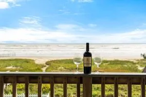 BeachFront Bliss-4BR-Million Dollar Views-Sleeps 8 - Bay Harbor