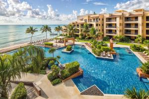 204C Apto Frente al mar a pasos de la 5ta Av