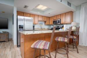 Phoenix II 2078 condo