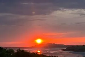 Cosy Cabin by the Beach - Mulnamin