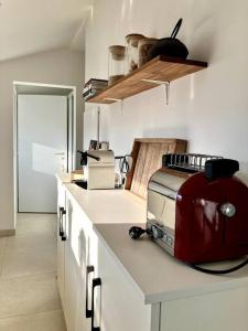 Appartment with pool, beach and ocean 5 min by walk, city center, shopping and market