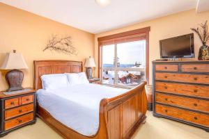 Stonegate Resort Unit C303