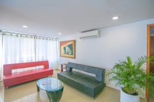 2C-AL2E APARTAMENTO DE 2 ALCOCABAS CERCA AL MAR CON AIRE ACONDICIONADO, PISCINA Y WIFi