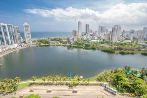 2C-AL2E APARTAMENTO DE 2 ALCOCABAS CERCA AL MAR CON AIRE ACONDICIONADO, PISCINA Y WIFi