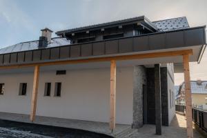 Hiša STJE Krvavec ski resort