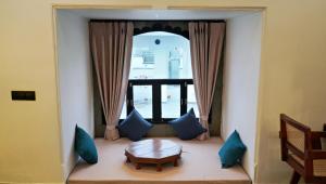 Madri Retreat - Heritage Boutique Hotel with Pool