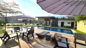 JTropics Plumera Mactan Near Airports, Beaches and Malls