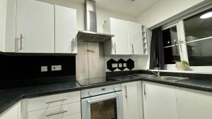 2-Bed House by Knighthead Park w- FREE Parking & FREE MATCHDAY DROP-OFF