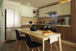 Balcones de Pushkin by The Local Way