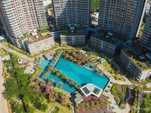 Gold Coast PIK 1BR SeaView TV43Inch by Micky Studio