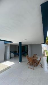Casa kai Frances