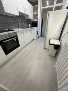 Lodge Causeway 4 bedroom house