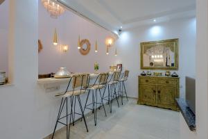 Dar Mawati - 5BR - Private Hammam - Rooftop - Near Medina