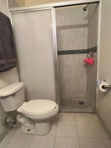 Dpto cerca Consul Usa, Hospital San Javier, Andares