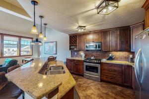 Byers Peak Mountain Escape – Winter Park Retreat with Scenic Views