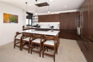 Prima Vista PH in Tau Punta Mita