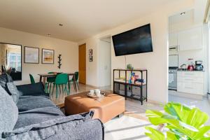 Brick apartment two blocks from plaza Rio de Janeiro Roma