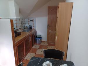 Lovely & Cozy Self-Contained Studio Apartment For 2 Guests Apt No 3