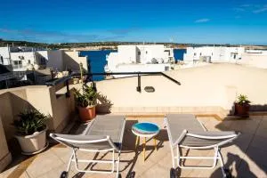 Aloe Vera penthouse corner - Is-Sellum