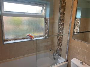 Tipton 2 Bedroomed long Stay Pad van or car free parking