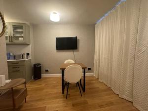 Central London Studio Apartment