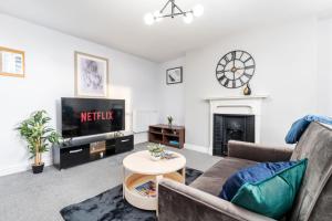 Stunning Doncaster City Centre Apartment, with 2 Double beds