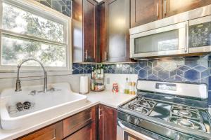 4 Mi to Dtwn Tranquil Retreat in Austin!
