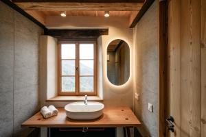 OBERBUCHFELDER historic farmhouse