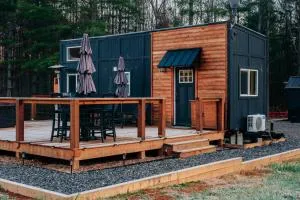 The Lovers' Nest - Ridgeway