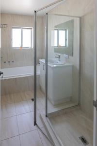 17 Khartoum Road, Bolto Reserve