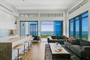 Breathtaking Beachfront 3 Bedroom Penthouse Bokarina Sunshine Coast