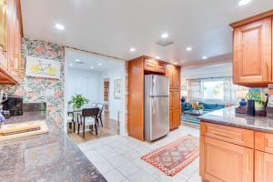 2 Mi to Dtwn Vintage-Inspired Gem in Palm Springs