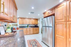 2 Mi to Dtwn Vintage-Inspired Gem in Palm Springs