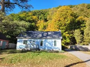 New! Elberta Cottage - Very Cute! Great Spot! - Arcadia