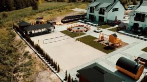 Raj nad jeziorem With Sauna Jacuzzi