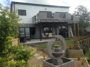 Skyline Apartments - Lower Apartment - 拉格伦