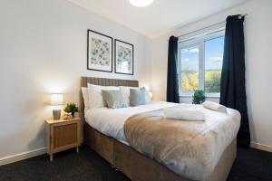 Applin House-5 Bed Contractor Stay Parking WIFI