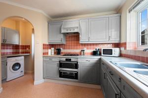 Applin House-5 Bed Contractor Stay Parking WIFI